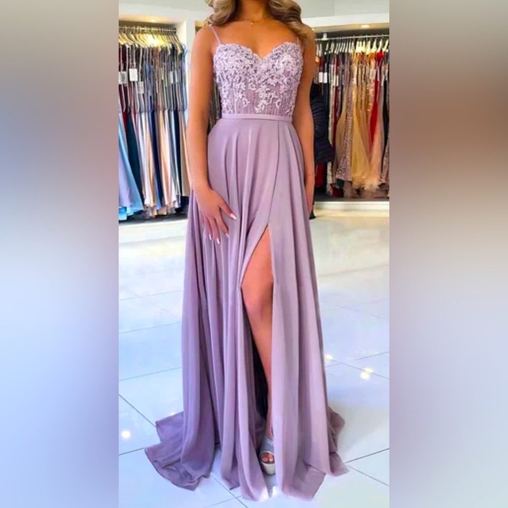 NAVY A-line Sweep Train Sweetheart Chiffon Beading Prom Dress